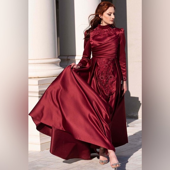 Burgundy Satin Evening Gown Modest Hijabi Modest maxi dress Eid Ramadan Abaya - Picture 1 of 9